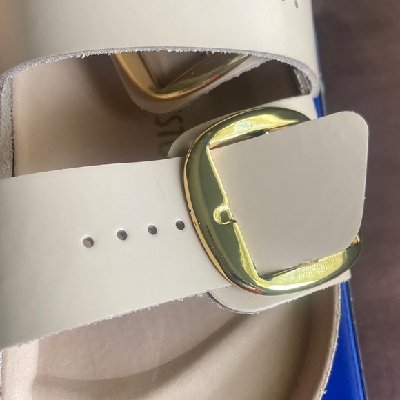 Birkenstock Milano Beige Sandals with Big Buckle - Picture 4 of 11